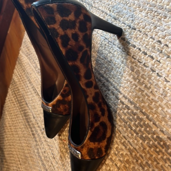 Brighton YALE leopard heels. Style YALE size 10W. - Picture 3 of 6